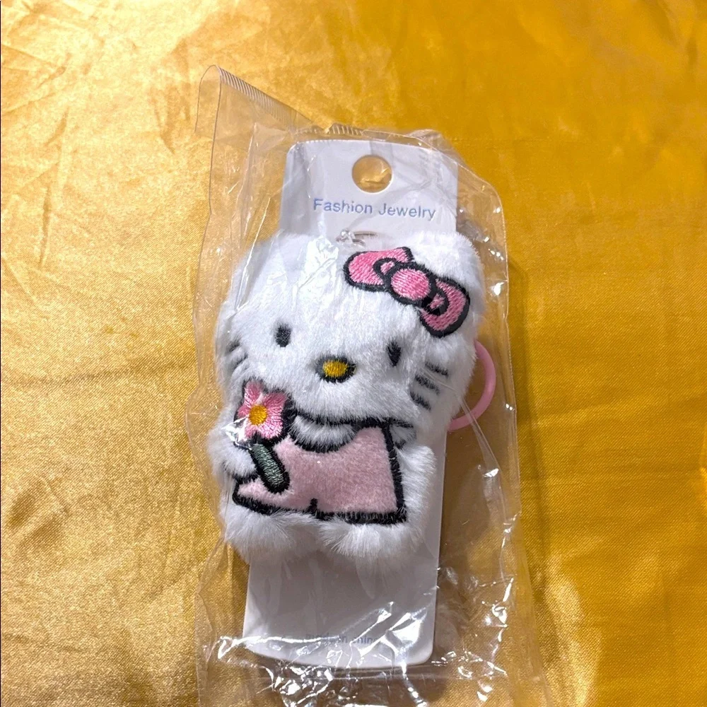 Hello Kitty Keychain - White and Pink NEW